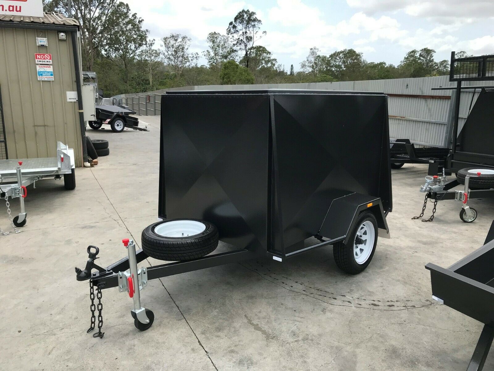 6x4-heavy-duty-single-fully-enclosed-van-trailers-sale-02