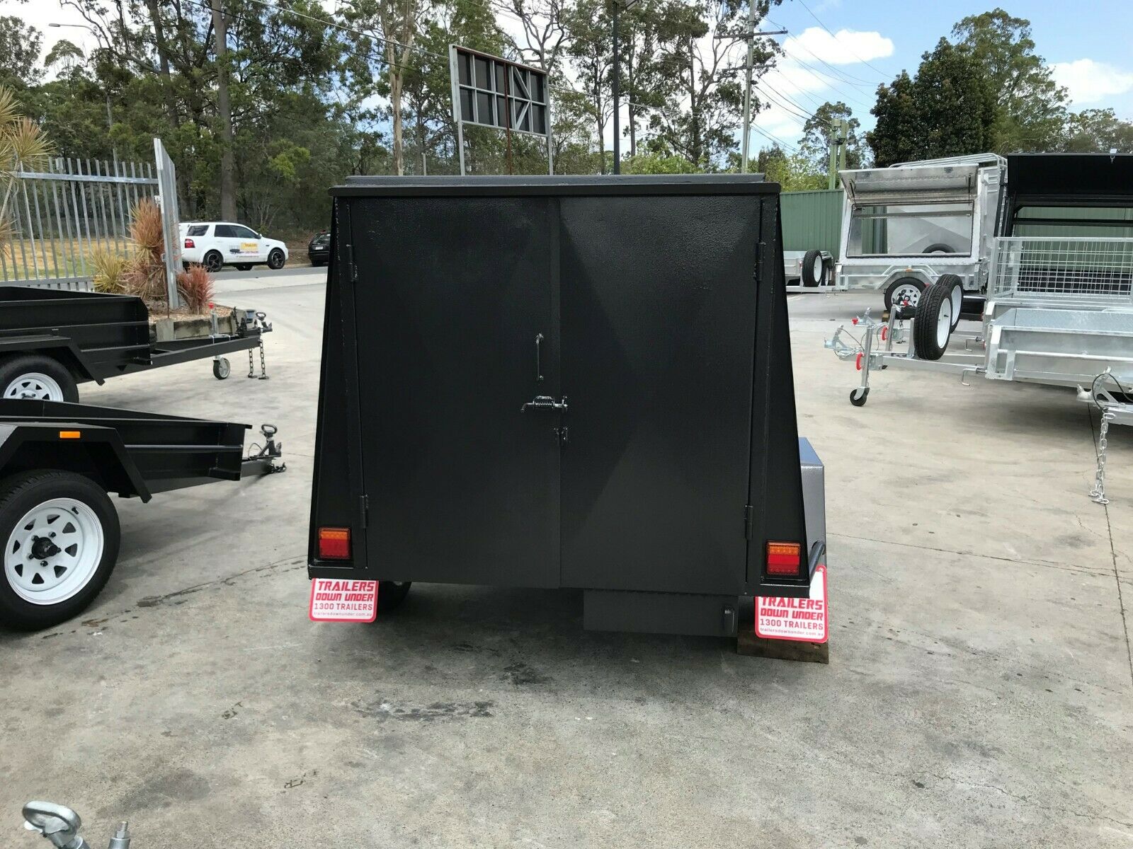 6x4-heavy-duty-single-fully-enclosed-van-trailers-sale-04