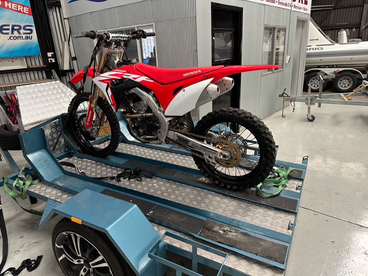 BGTrailers-8x5-Motorbike-Trailer-750kg-Fremantle-1920w