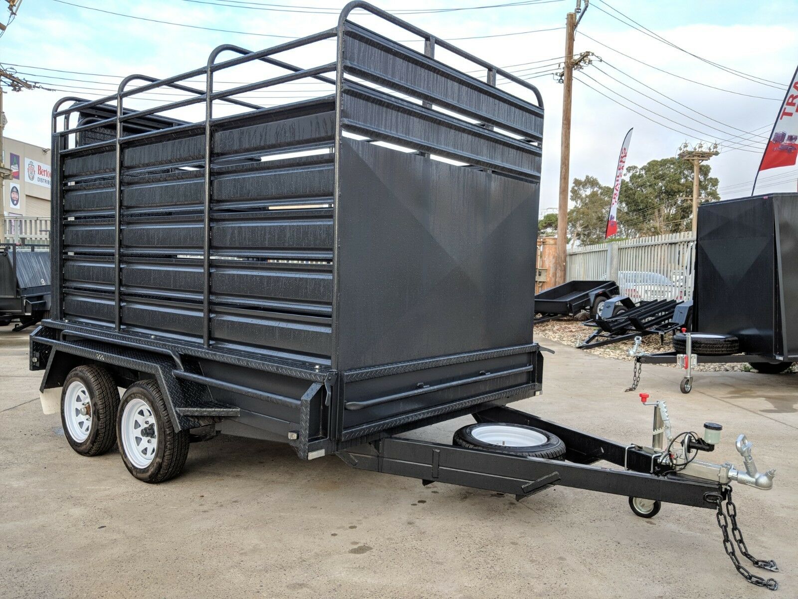 12x6-deluxe-heavy-duty-stock-crate-trailer-for-sale-3